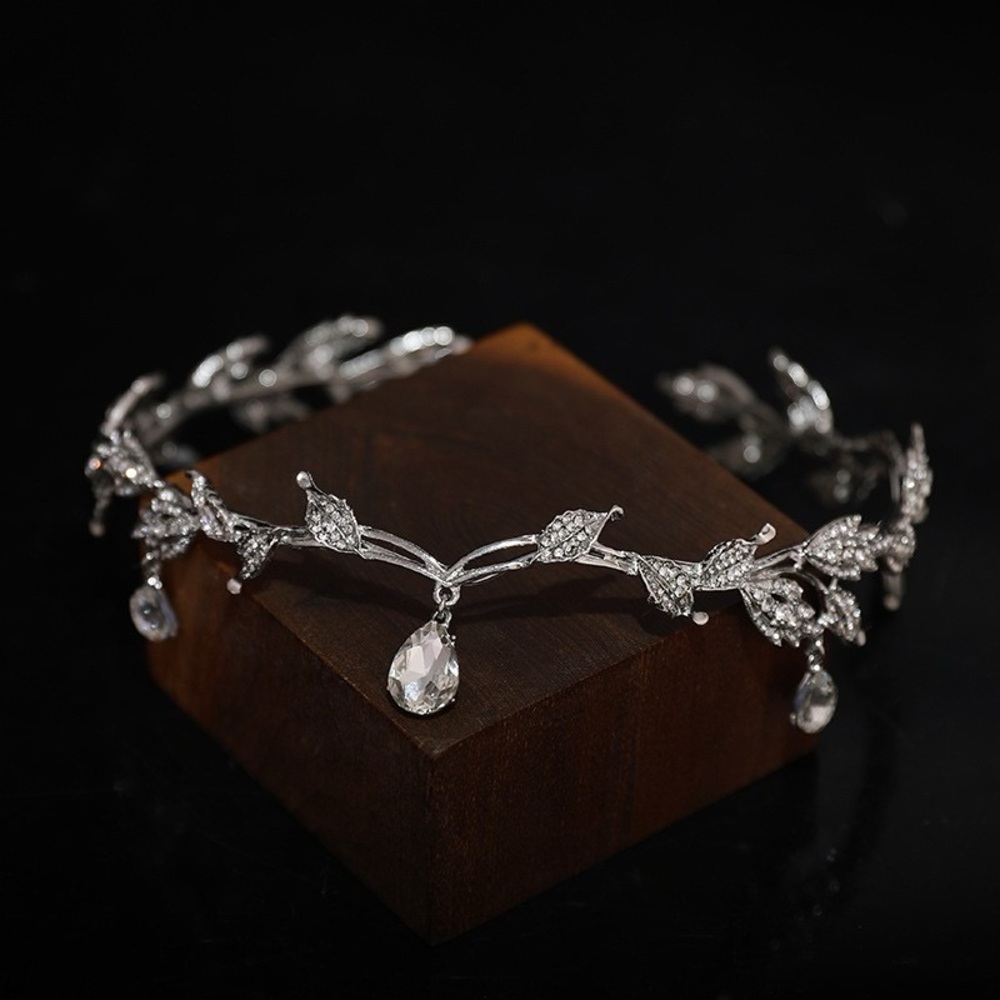Elegant Silver Women's Bracelet